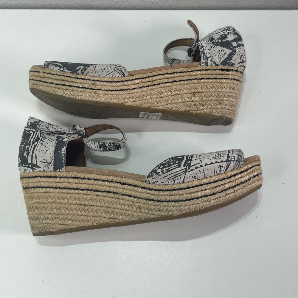 TOMS Espadrille Sandals Shoes 9.5 Black & White Boho Strappy Platform Wedge